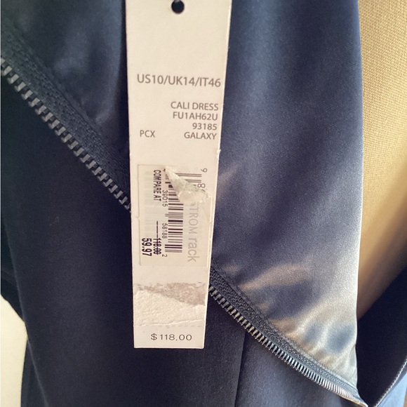 Dress - Picture 2 of 5